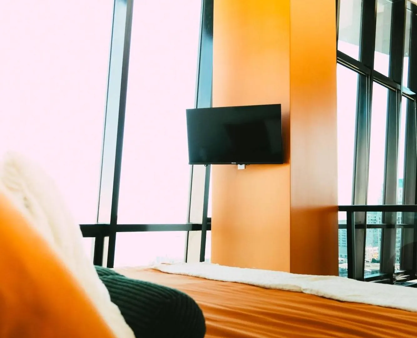 哈利法克斯New Pause Penthouse Lofts - Downtown - Free Parking公寓 哈利法克斯